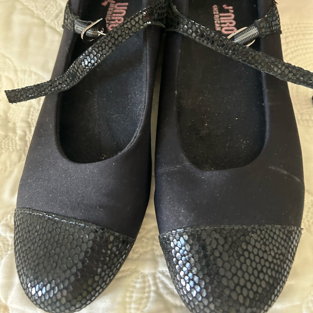 Beautiful black Mary Jane flats with straps.size 10 . Made by Munro